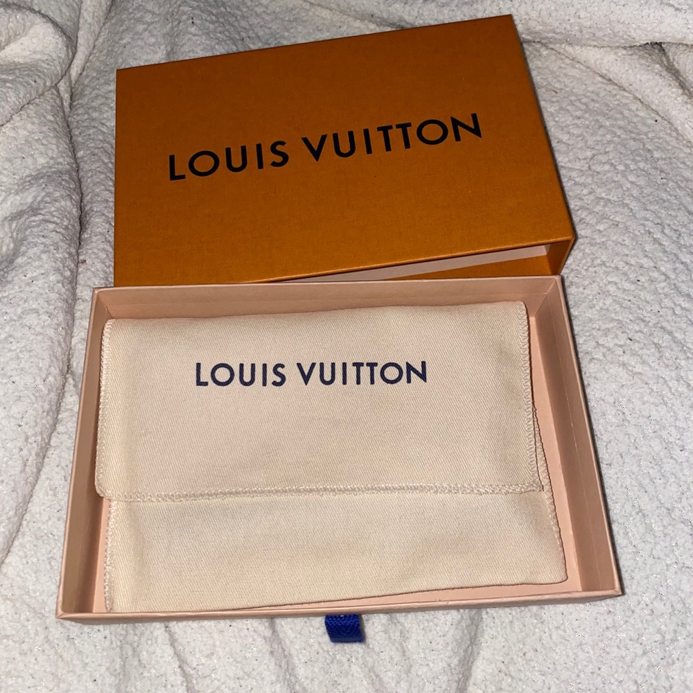 Louis Vuitton Jungle Collection Bandeau - Picture 8 of 9